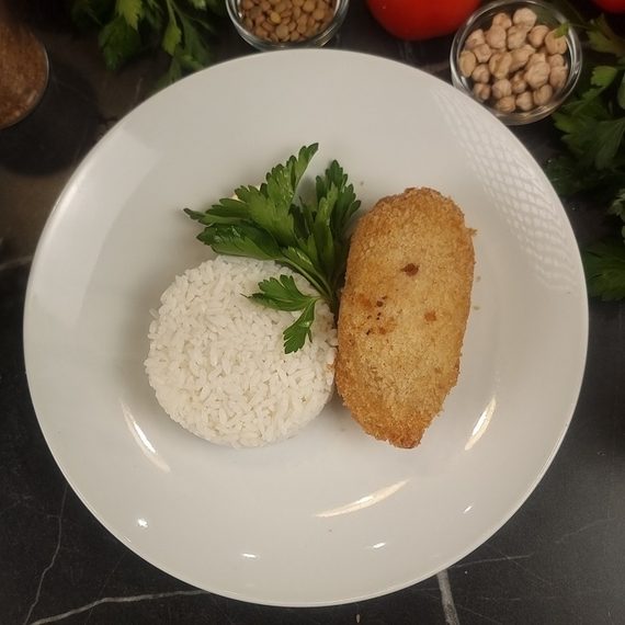КОРДОН БЛЮ ИЗ СВИНИНЫ С ГАРНИРОМ
